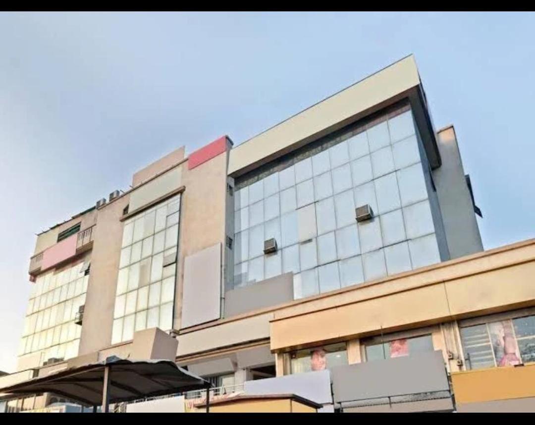 Hotel Anjali Palace Ahmedabad Esterno foto